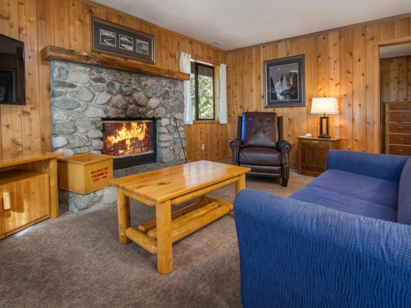 Cabin Explorer - Idyllwild Inn