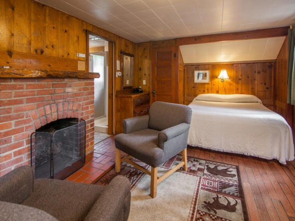 Rustic Cabins - Idyllwild Inn