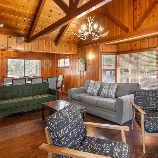 54_IMG_7387_livingroom